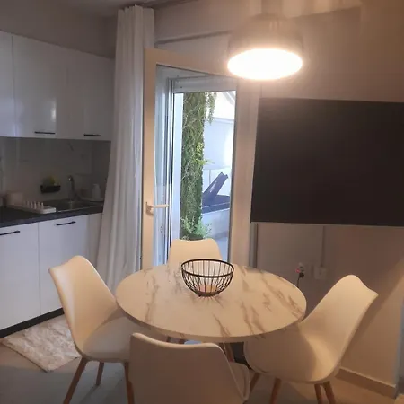 Apartment Nature Nest Larissa